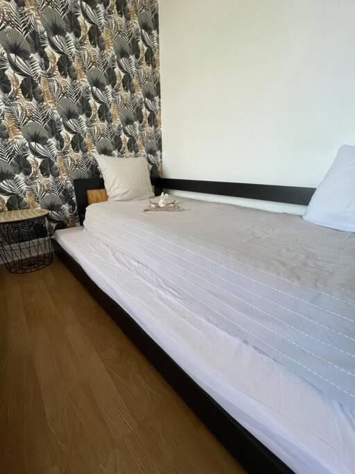 * Le Mistral De Chloe * Apartment การ์กาซอน ภายนอก รูปภาพ